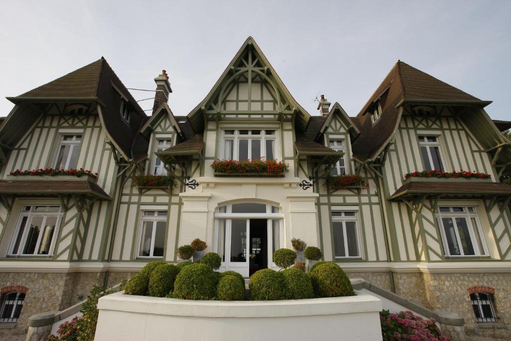 Bed and Breakfast Manoir De Benerville Deauville Exterior foto