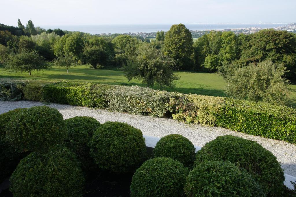 Bed and Breakfast Manoir De Benerville Deauville Exterior foto